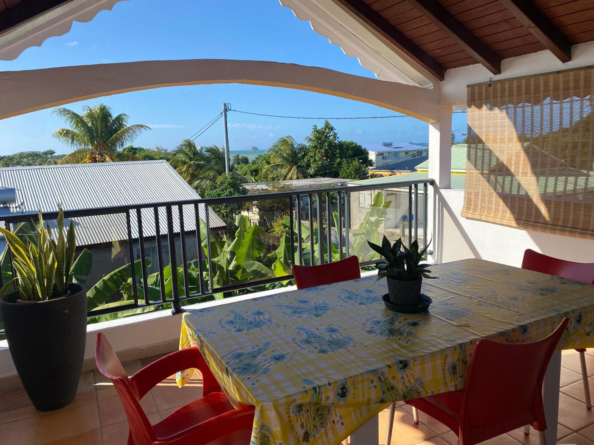 Chez Soul~Etage Entier Avec Vue Sur Mer Сент-Роз Екстериор снимка