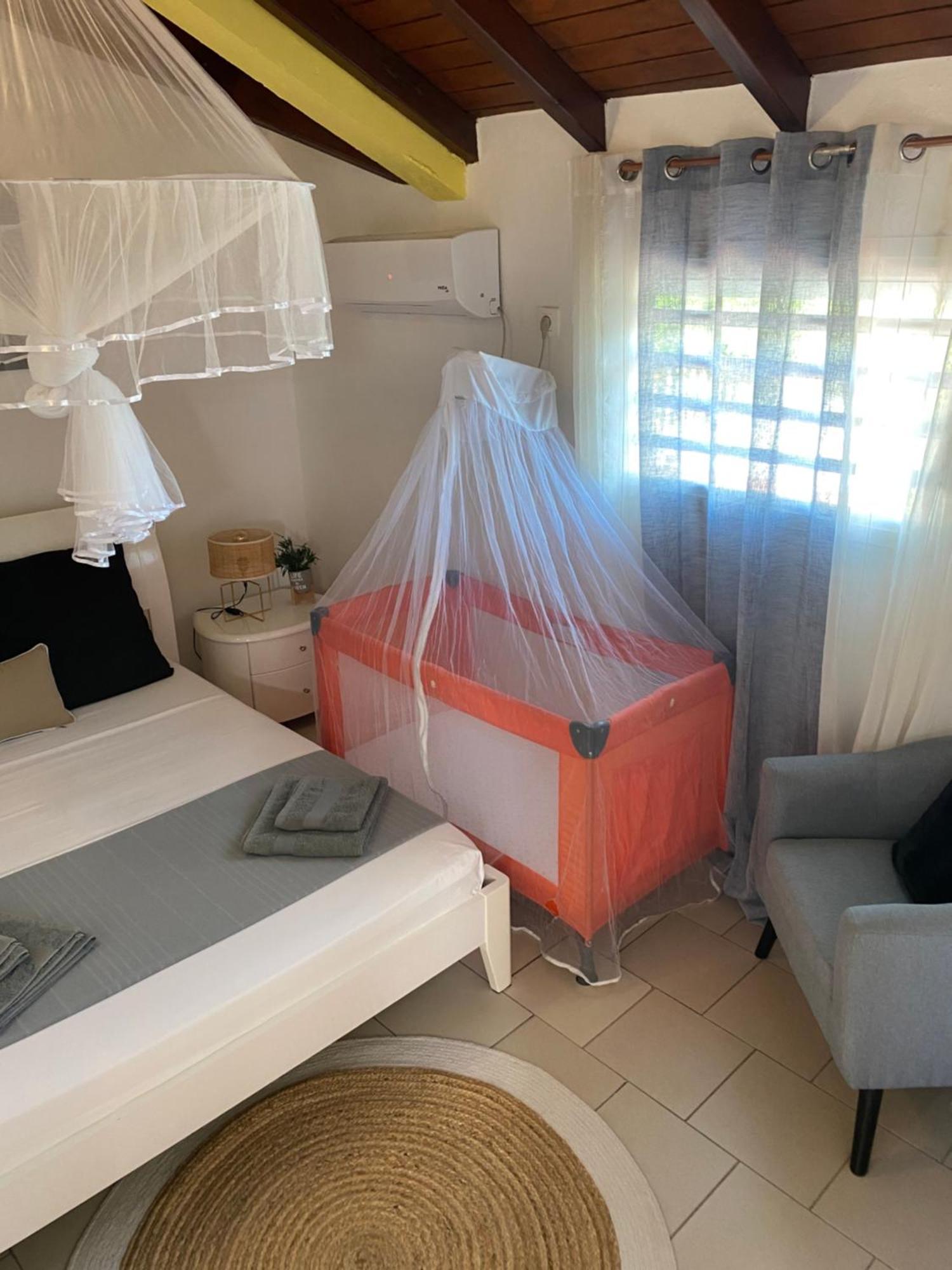 Chez Soul~Etage Entier Avec Vue Sur Mer Сент-Роз Екстериор снимка